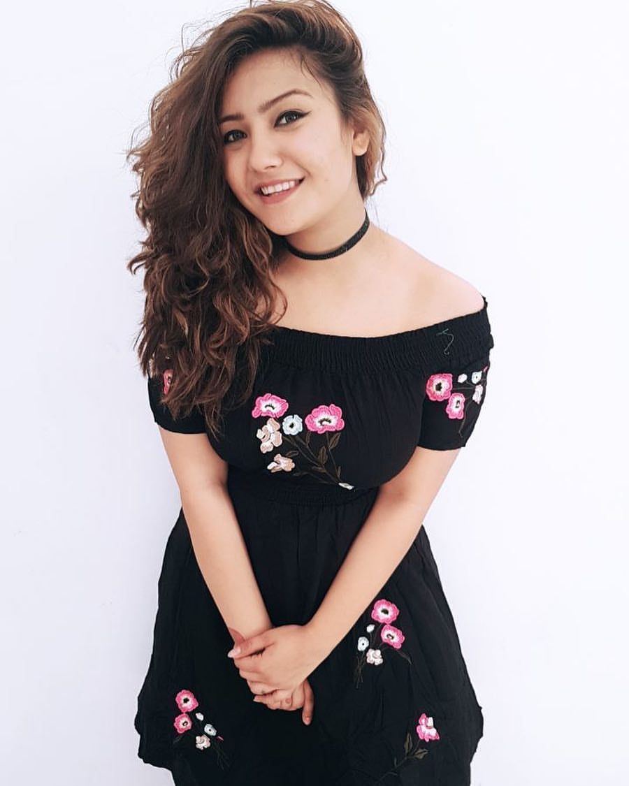 Aashika Bhatia Wiki, Age, Family, Serial, Movies, Biography - Breezemasti Aashika Bhatia Wiki, Age, Family, Serial, Movies, Biography - Breezemasti