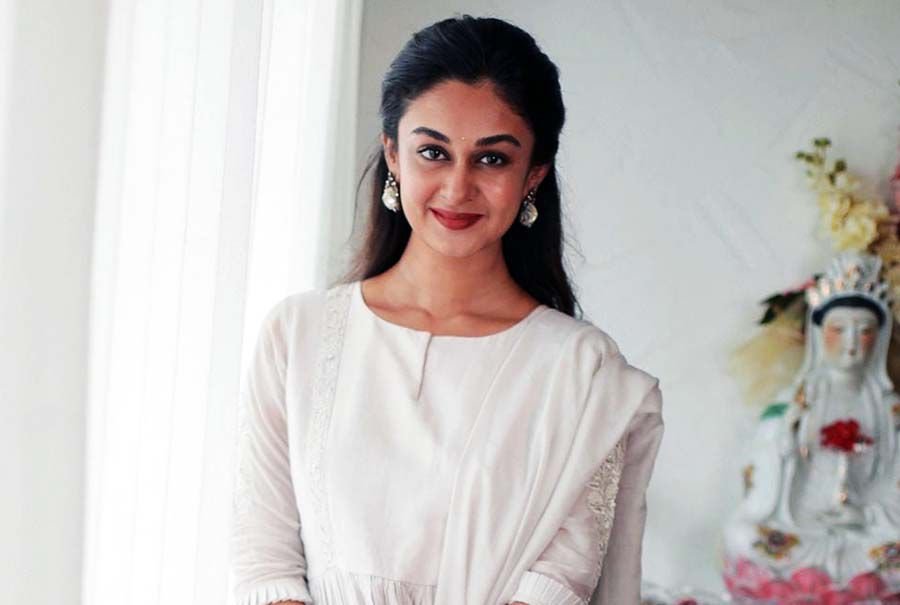 Aishwarya Arjun Wiki, Age, Family, Husband, Movies, Biography