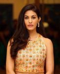 Amyra Dastur Age, Family, Wiki, Husband, Serials, Movies, Photos