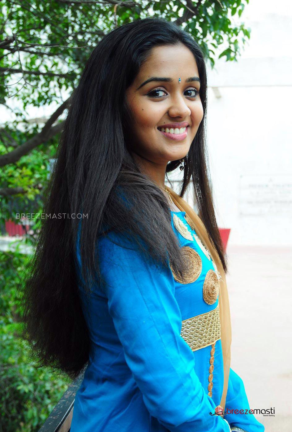 Ananya Actress Photos (2)