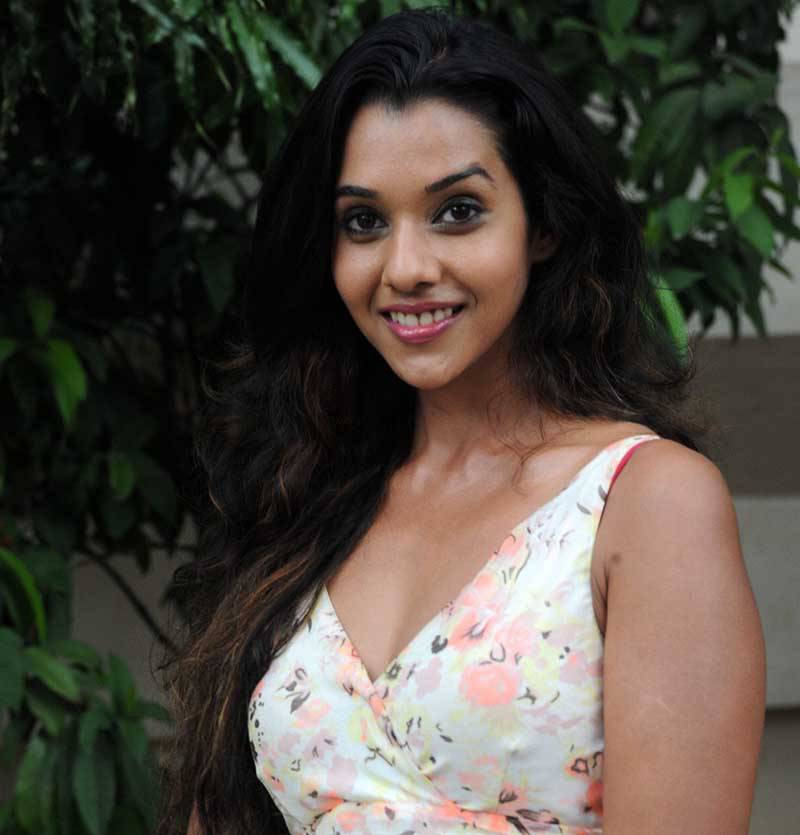 Anupriya Goenka Biography, Age, Family, Marriage, Movies, Wiki