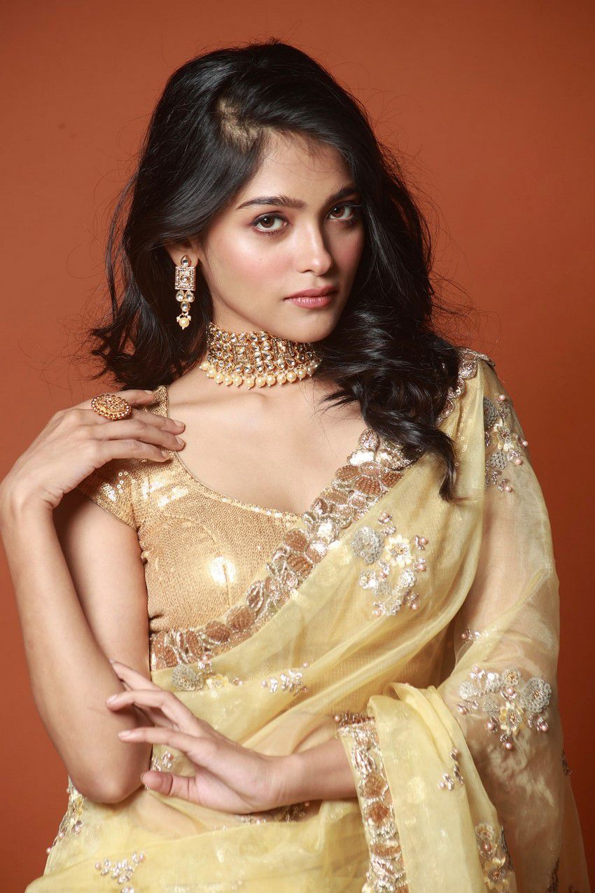 Anusha Viswanathan Bengali Actress Photoshoot