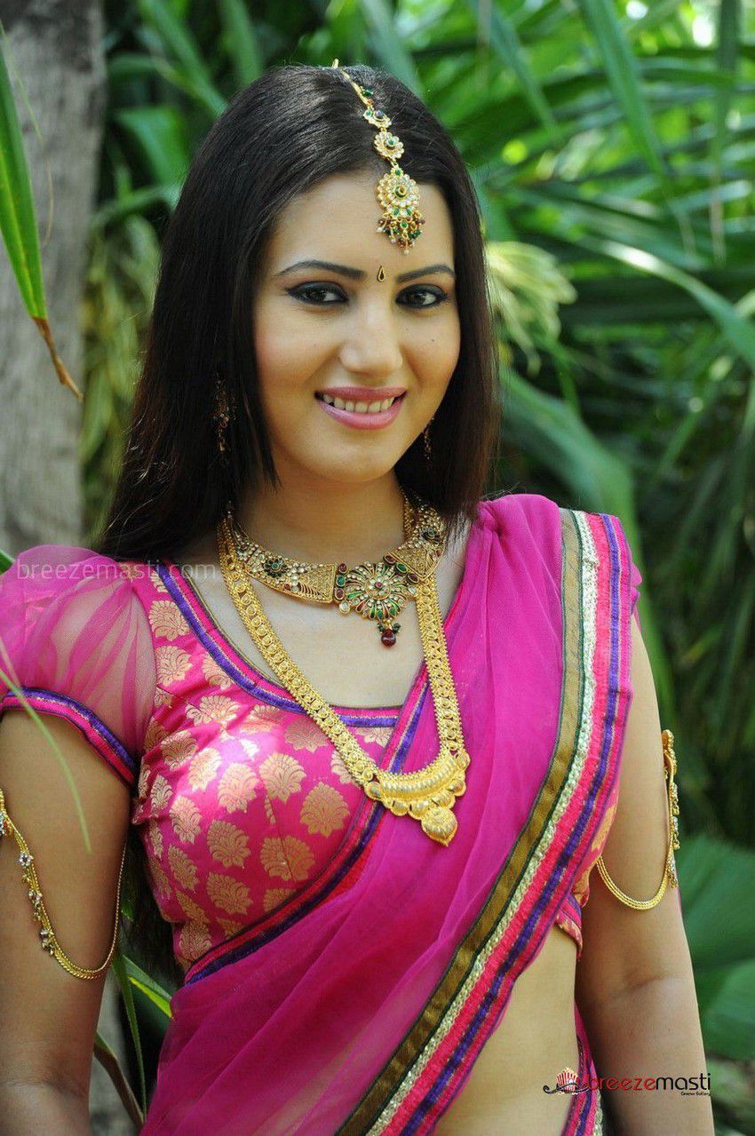 Anusmriti Sarkar Actress Images