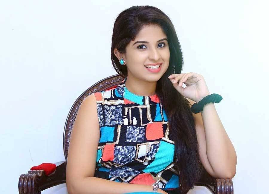 Aparna Thomas Age, Family, Husband, Movies, Biography