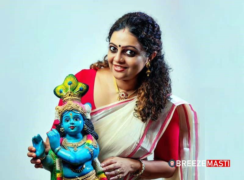 Aswathy Sreekanth Age, Family, Serial, Book, Movies, Biography