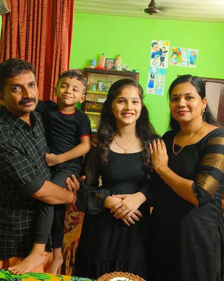 Binsa Mariyam Binosh Family Photos