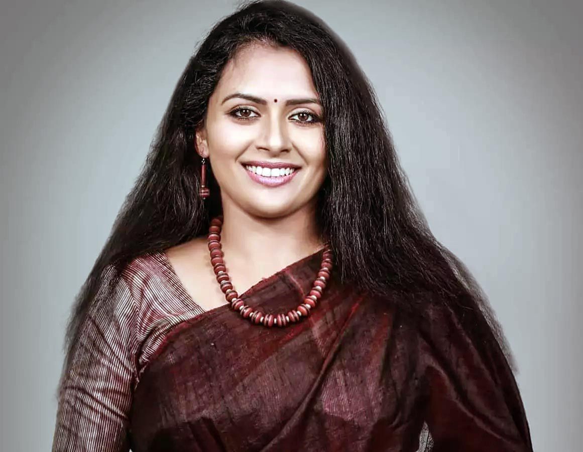 Dhanya Mary Varghese Wiki, Age, Family, Husband, Movies, Biography