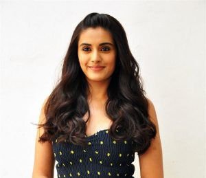 Divyansha Kaushik Wiki, Age, Family, Husband, Biography, Movies