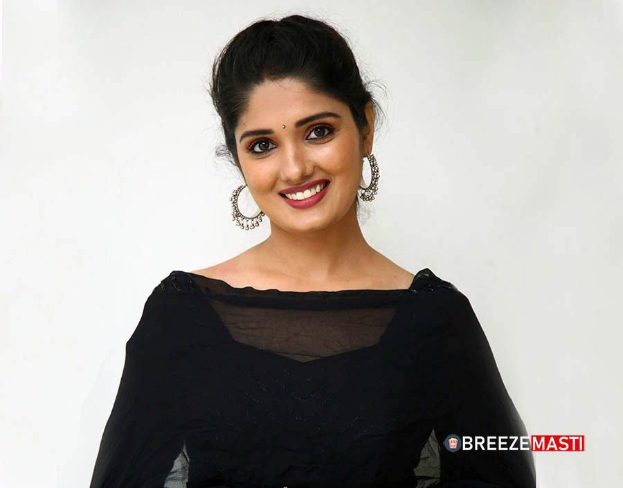 Geeth Saini Age, Wiki, Parents, Family, Movies, Biography