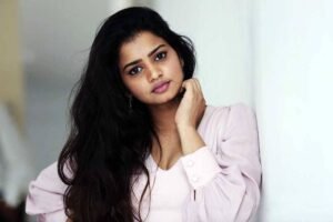 Heroshini Komali Age, Family, Husband, Movies, Biography