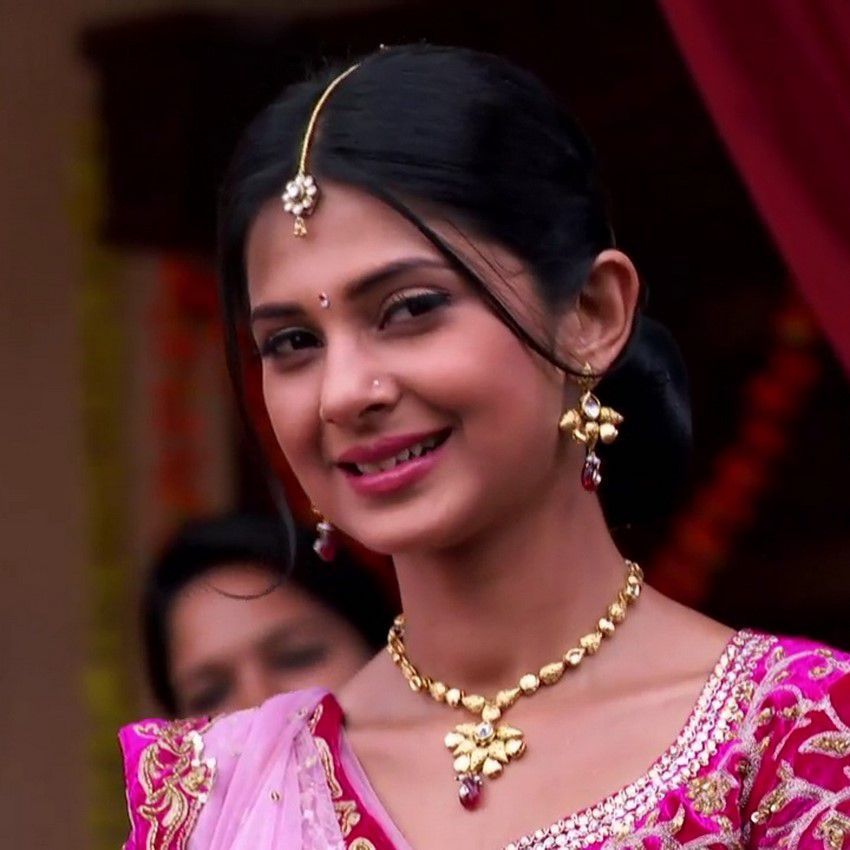 Jennifer Winget Serial Actress Photos