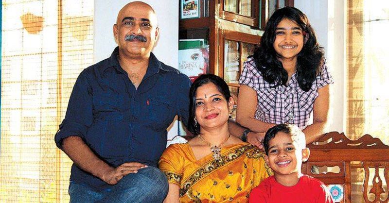 Karthika Muralidharan Childhood Family Photos