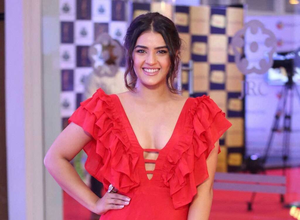 Kavya Thapar Age, Family, Husband, Movies, Biography