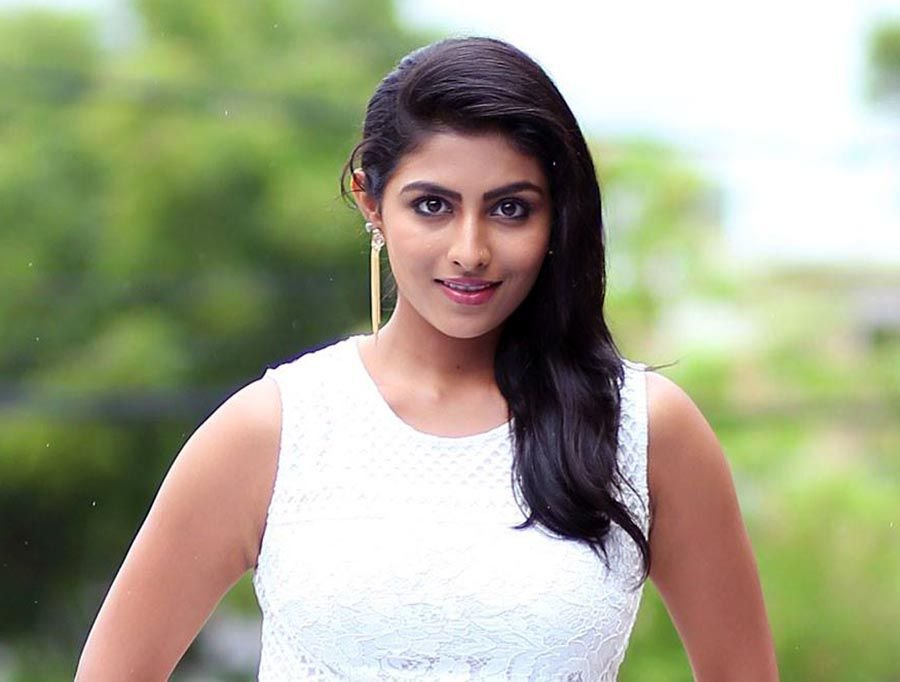 Kruthika Jayakumar Wiki, Age, Family, Movies, Biography