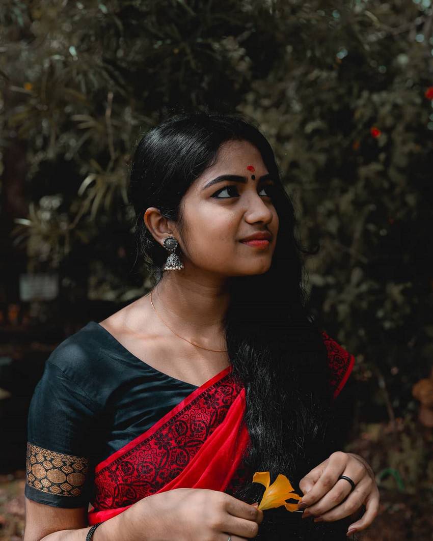 Malavika Manoj (Actress) Age, Family, Movies, Biography - Breezemasti Malavika Manoj (Actress) Age, Family, Movies, Biography - Breezemasti