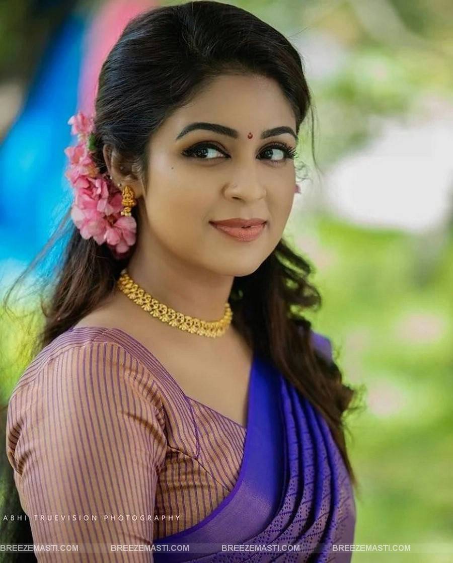 Malavika Wales Age, Family, Husband, Movies, Biography, Serial 3 Malavika Wales Actress Photos