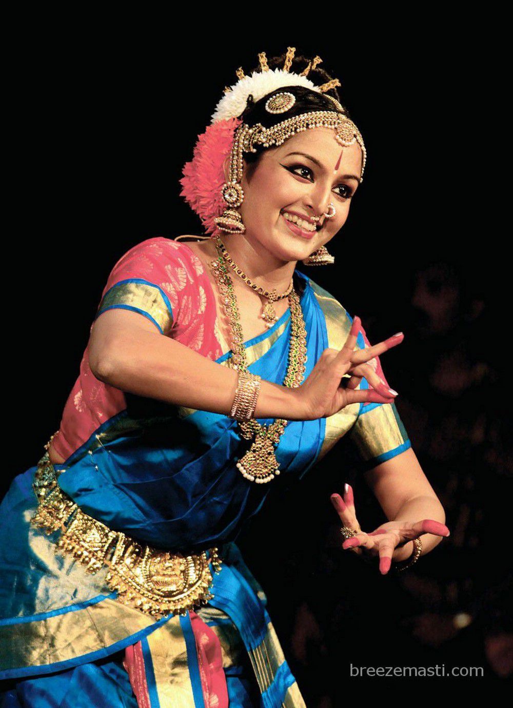 Manju Warrier Dance Performance Photos