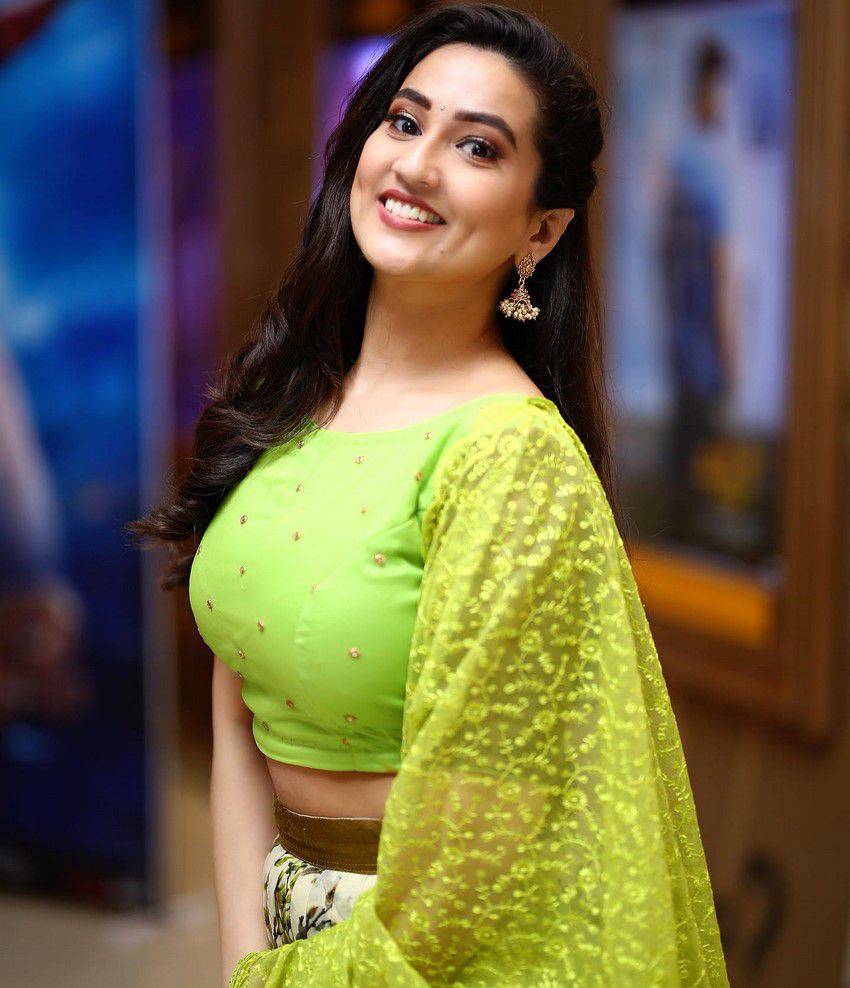 Manjusha Rampalli Images