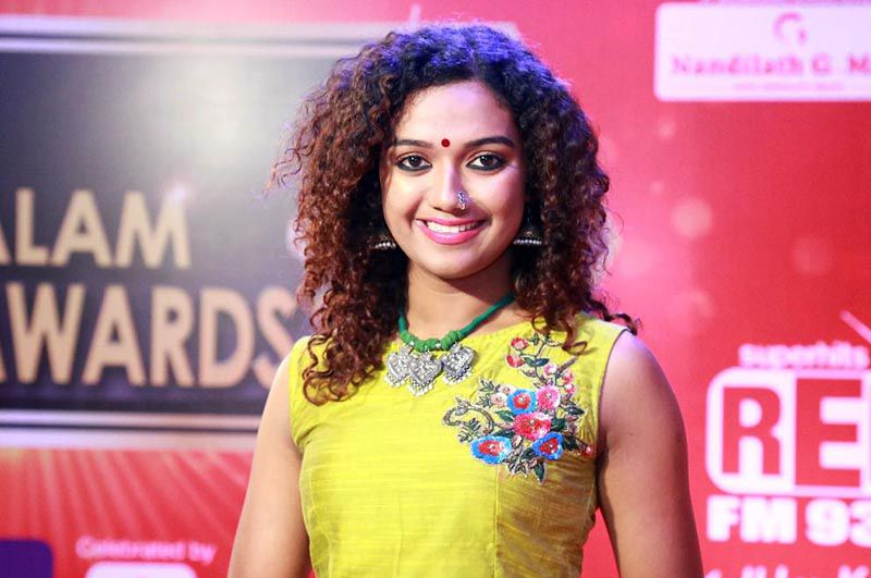 Mamitha Baiju Age, Family, Parents, Movies, Biography Breezemasti