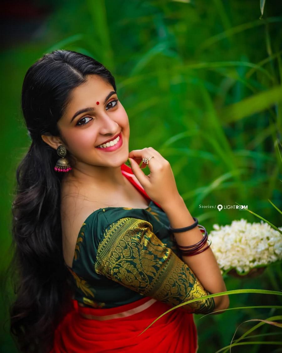 Meenakshi Dinesh Actress Photos