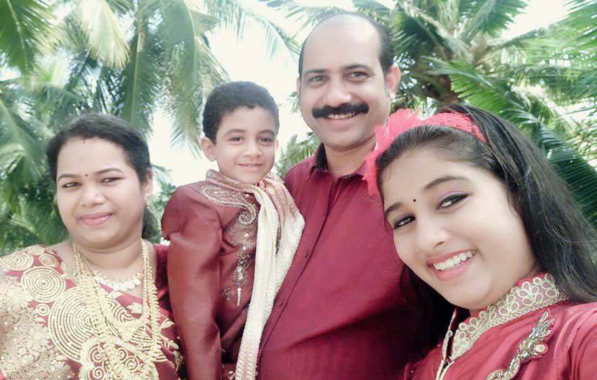 Megha Mahesh Age, Family, Height, Serial, Biography, Wiki 2 Megha Mahesh Actress Faamily Photos