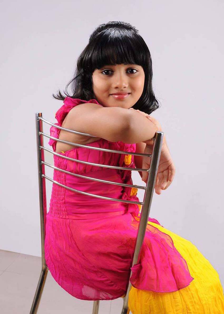 Megha Mahesh childhood Photoshoot
