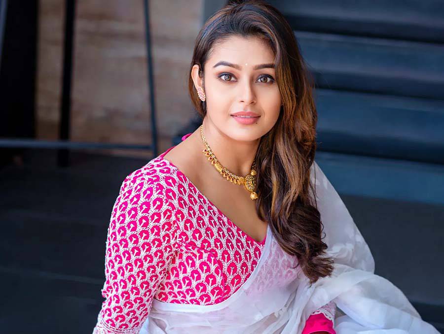 Mokksha Actress Age, Family, Husband, Movies, Biography - BREEZEMASTI
