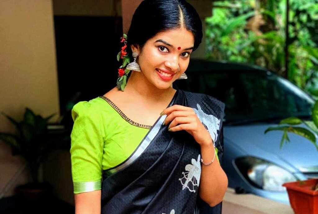 Monisha Arshak Age, Family, Husband, Serial, Biography