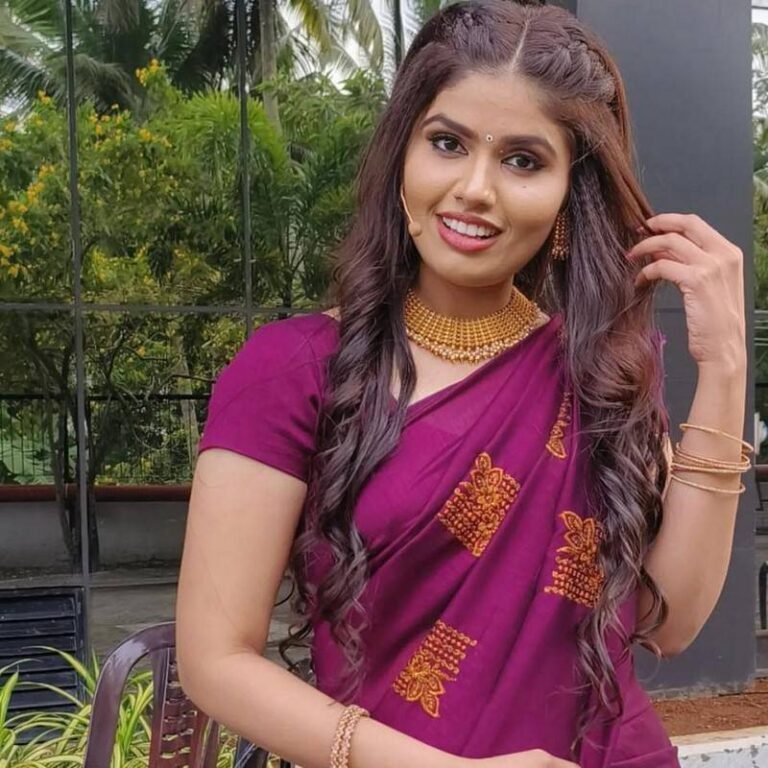 Neeraja S Das Age, Family, Husband, Movies, Biography BREEZEMASTI