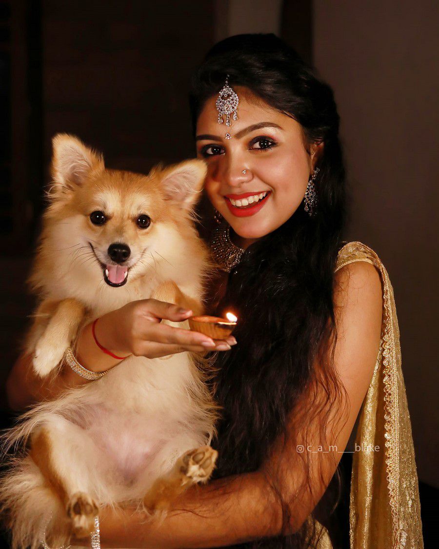 Niyuktha Prasad Actress With Her Pet Dog
