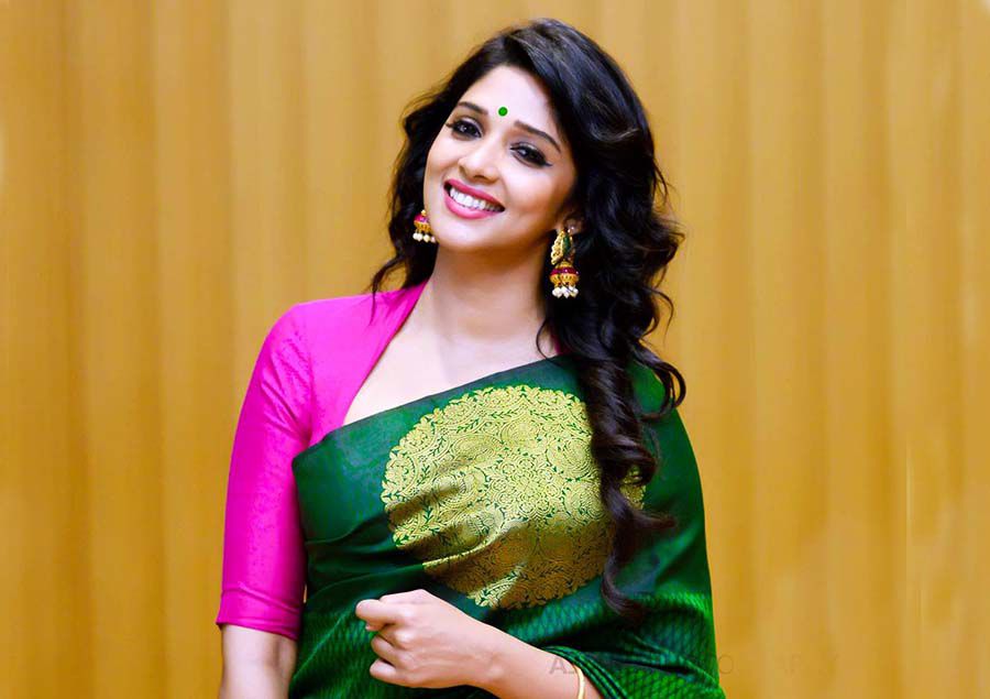 Nyla Usha Nyla Usha