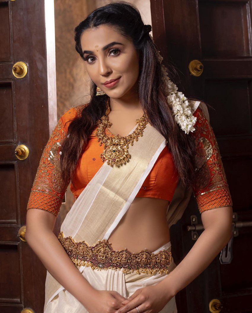 Parvati Nair Actress Photos