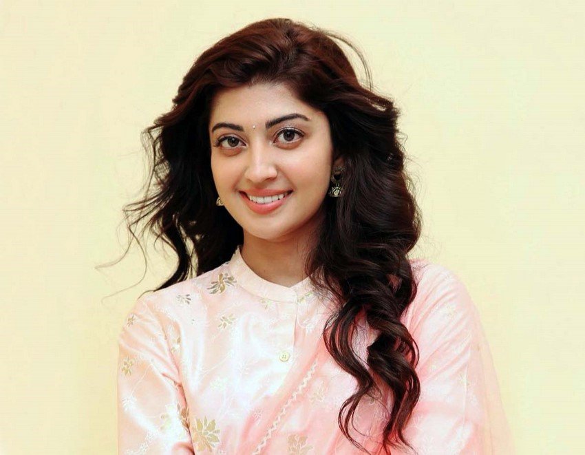 Pranitha Subhash Wiki, Age, Family, Husband, Movies, Biography