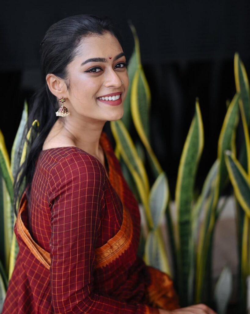 Priyamvada Krishnan Age, Family, Husband, Movies, Biography 2 Priyamvada Krishnan actress photos
