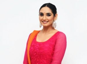 Ragini Dwivedi Wiki, Age, Family, Husband, Movies, Biography