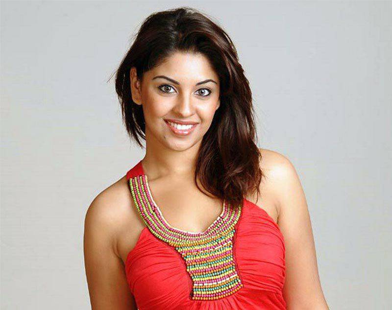 Richa Gangopadhyay Age, Family, Husband, Movies, Biography - Breezemasti