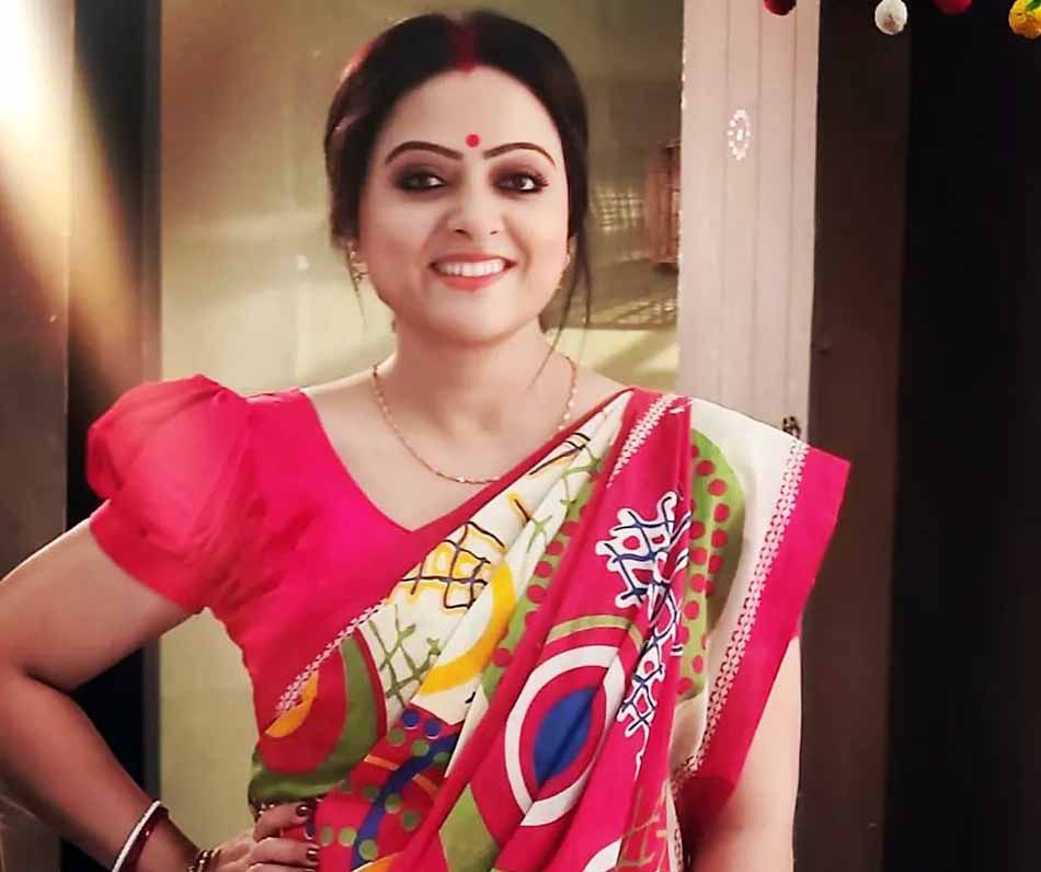 Rupsha Chakraborty Age, Family, Husband, Movies, Biography - BREEZEMASTI