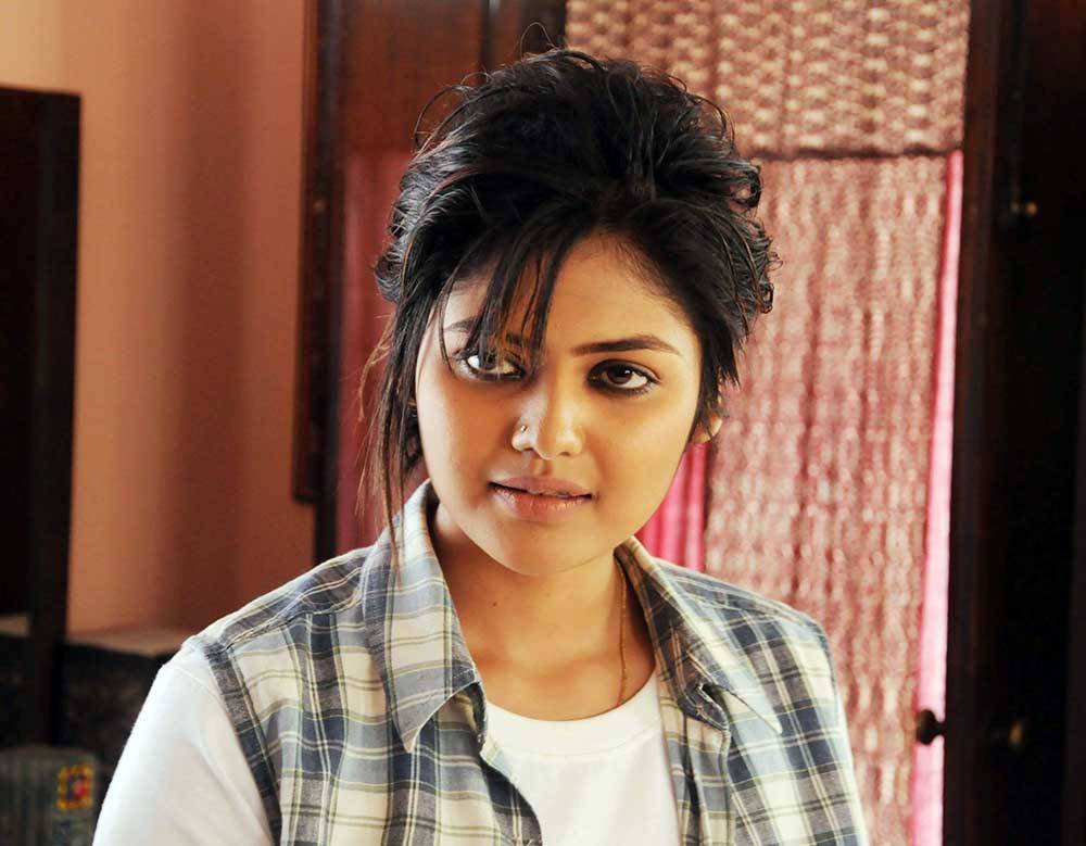 Saayoni Ghosh Age, Family, Husband, Net Worth, Biography