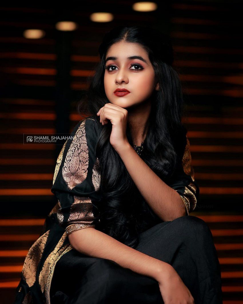 Saniya Babu (Child Actress) age, family, movies, serial, biography 2 Saniya Babu Actress Images