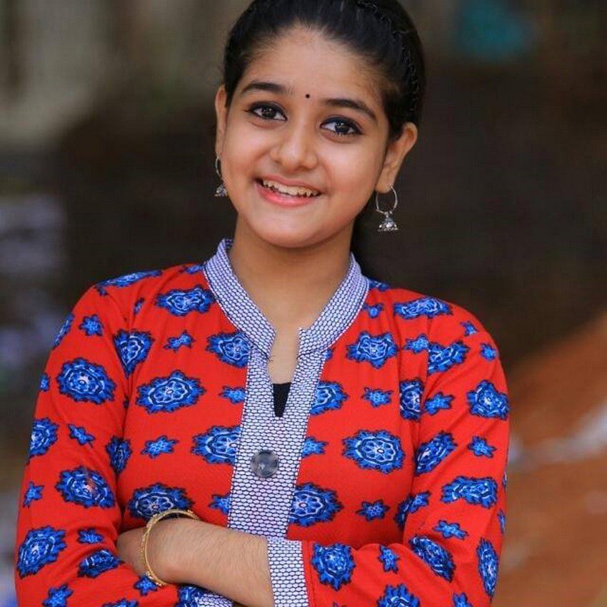 Saniya Babu (Child Actress) age, family, movies, serial, biography 3 Saniya Babu Stills