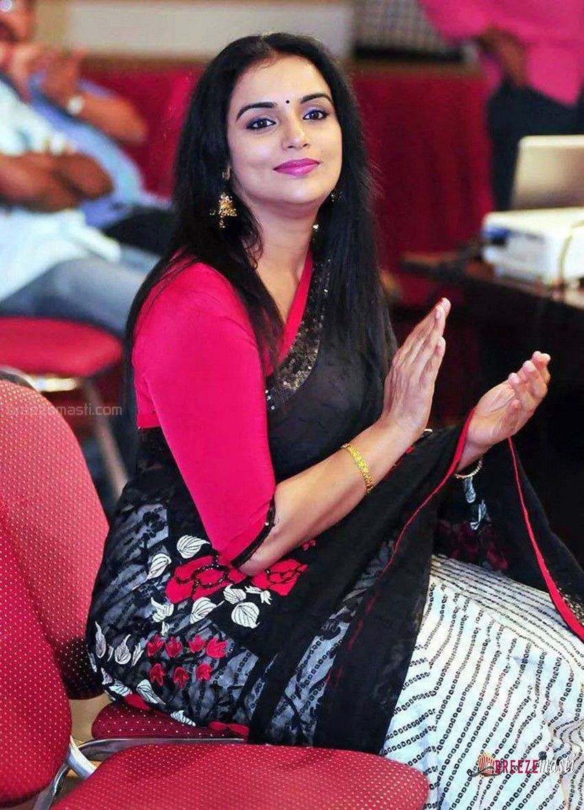 Shwetha Menon South Indian Glamorous Actress Photos