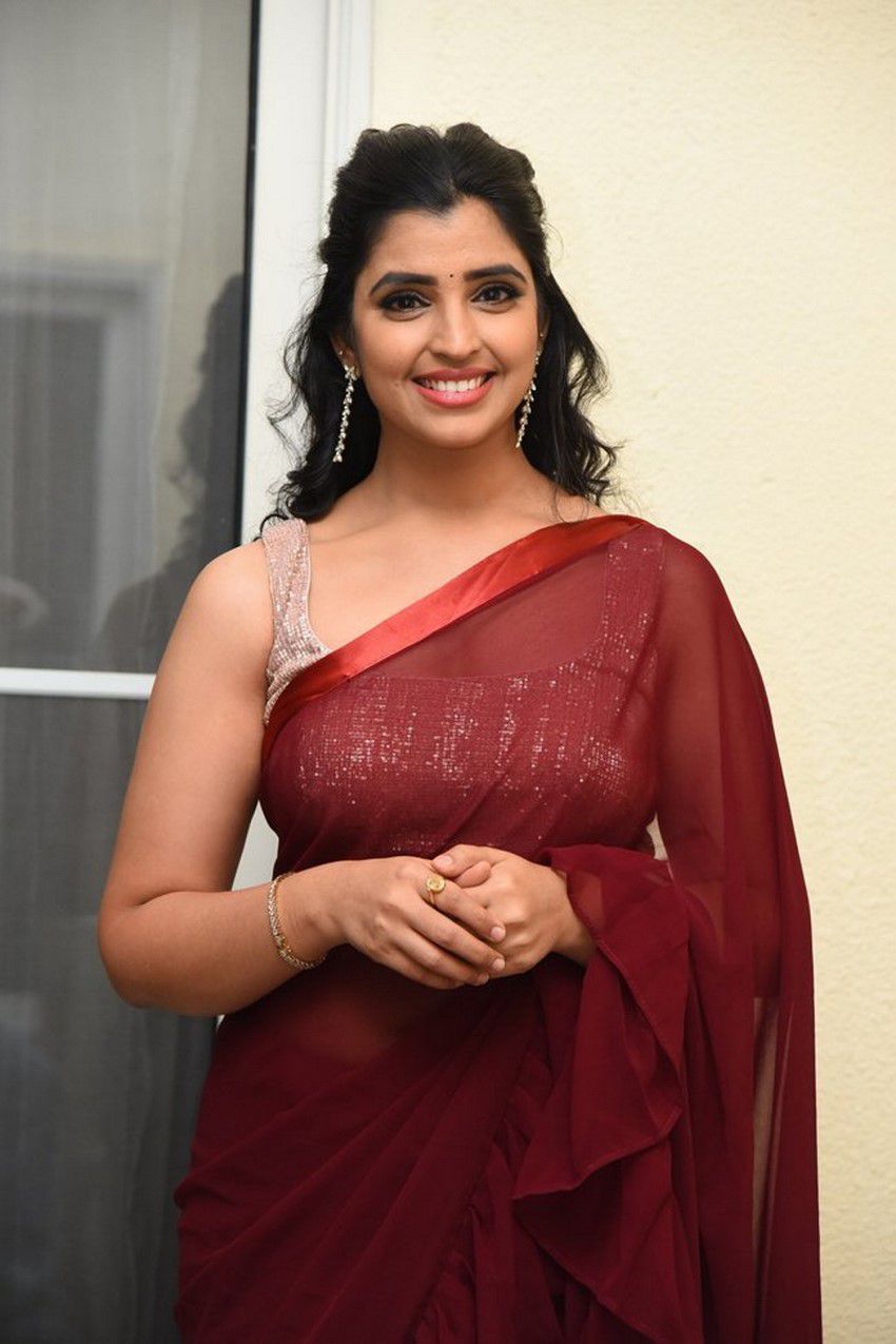 Shyamala biography, wiki, age, family details
