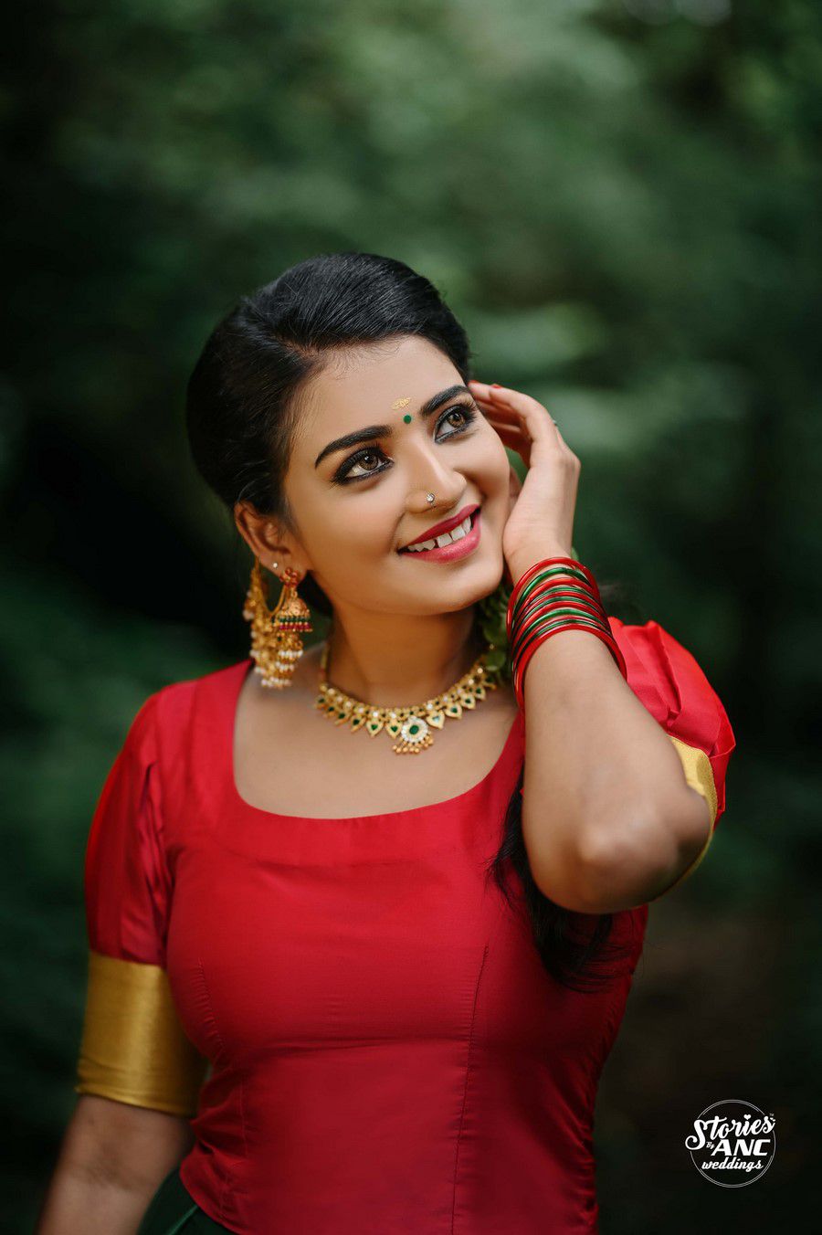 Snisha Chandran Actress Photoshoot