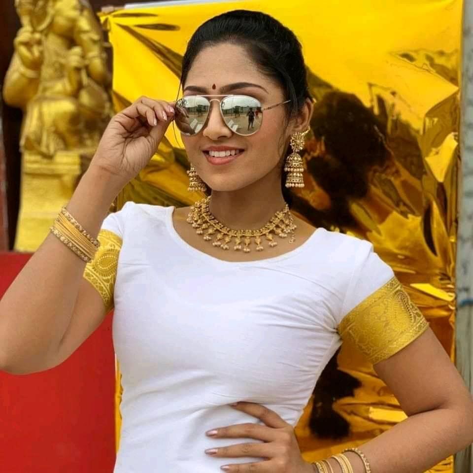 Sreethu Krishnan Actress Images