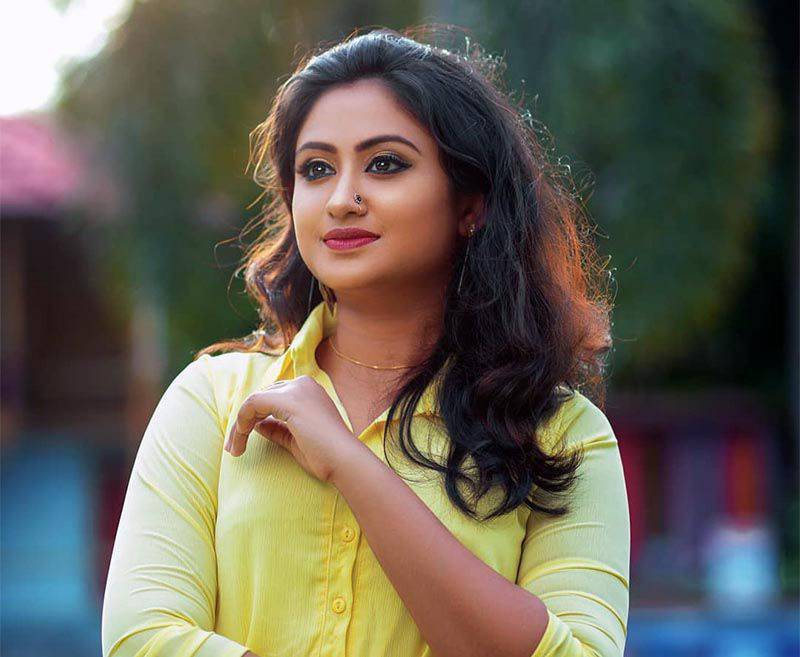 Swathy Nithyanand Serial Actress Age, Family, Husband, TV Serials -  Breezemasti