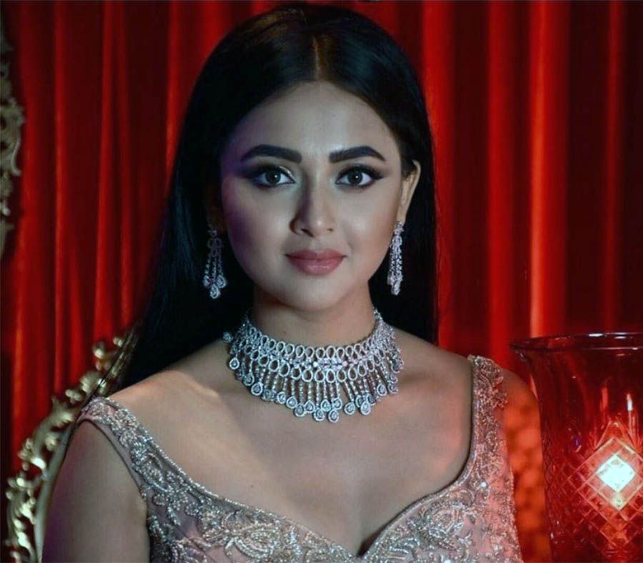 Tejasswi Prakash Wiki, Age, Family, Husband, Movies, Serials