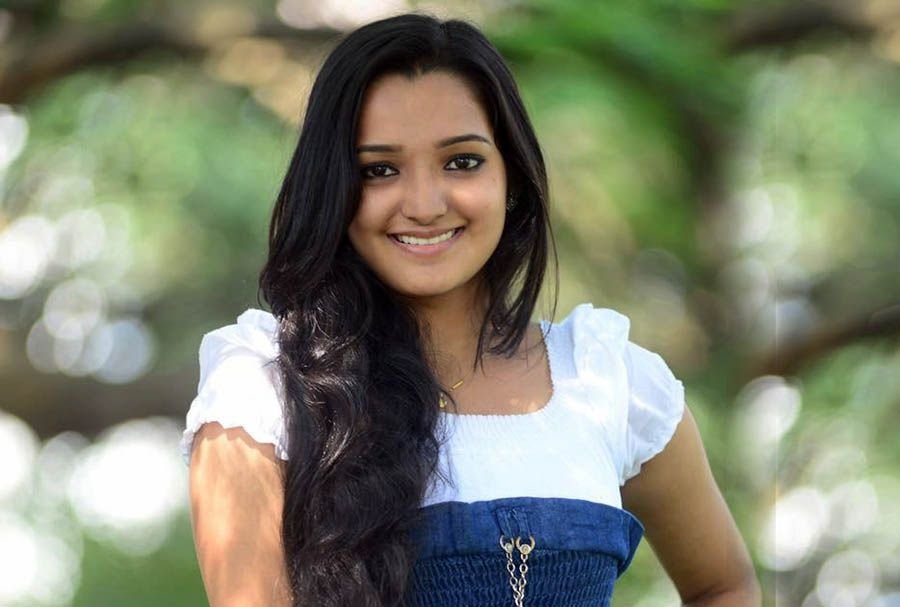 Thanuja Karthik Actress Wiki, Age, Family, Movies, Biography