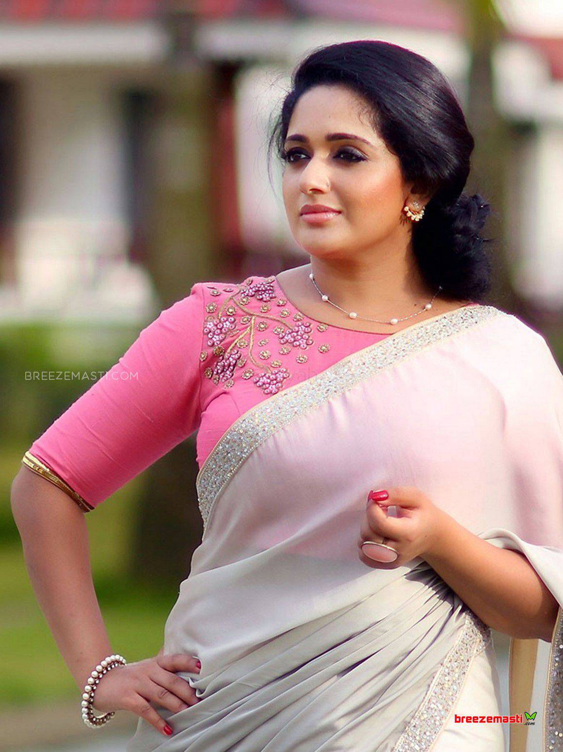 Kavya Madhavan Hot Latest New Photos Navel Saree Pics